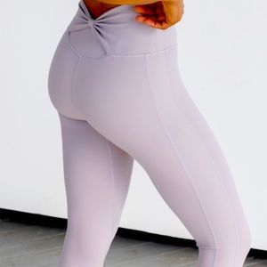 Astoria activewear leggings